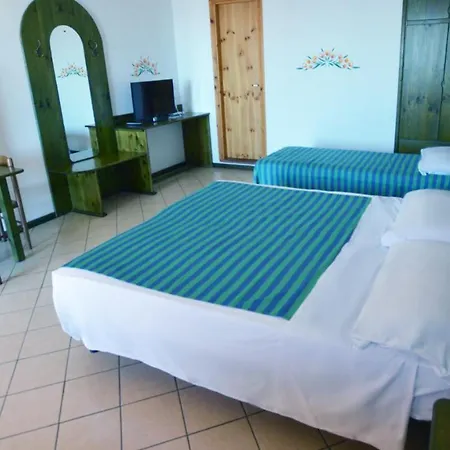 Hotel Hotiday Village Taormina Letojanni