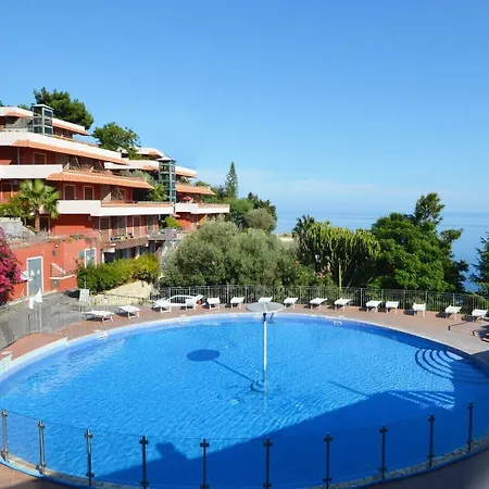 Hotiday Village Taormina 3*