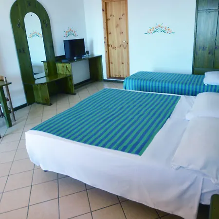 Hotel Hotiday Village Taormina Letojanni